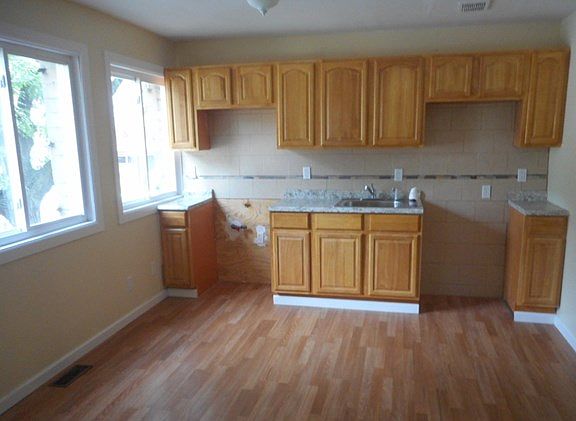 2nd image of 790 E 169th St