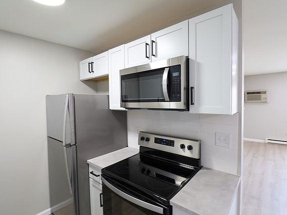 2nd image of 2614 Lovington Dr APT 6