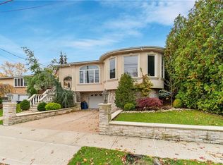 156 N Pine Ter, Staten Island, NY 10312