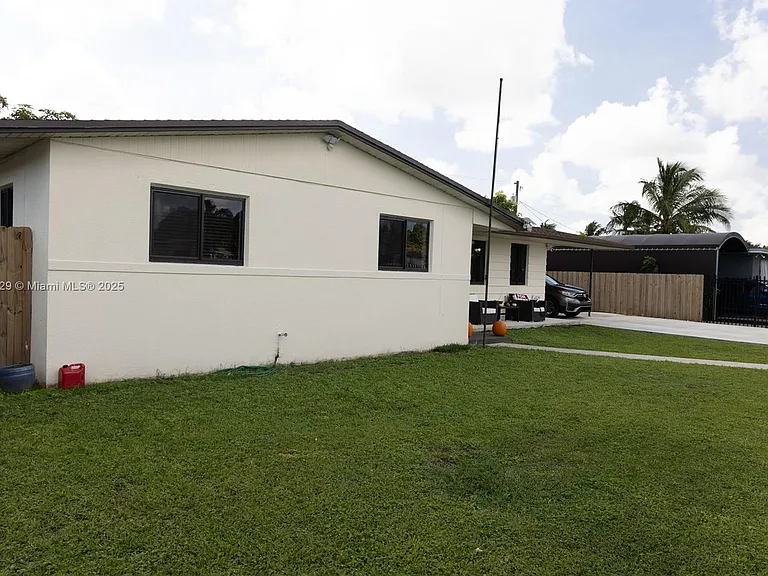 14280 SW 285th St — Photo 2