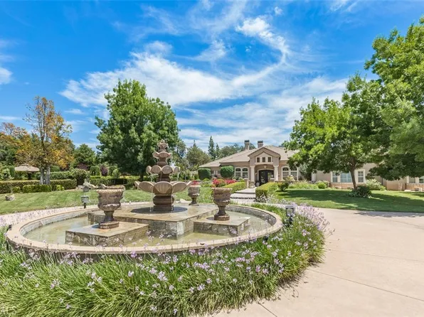 19495 Calle Juanito, Murrieta, CA 92562