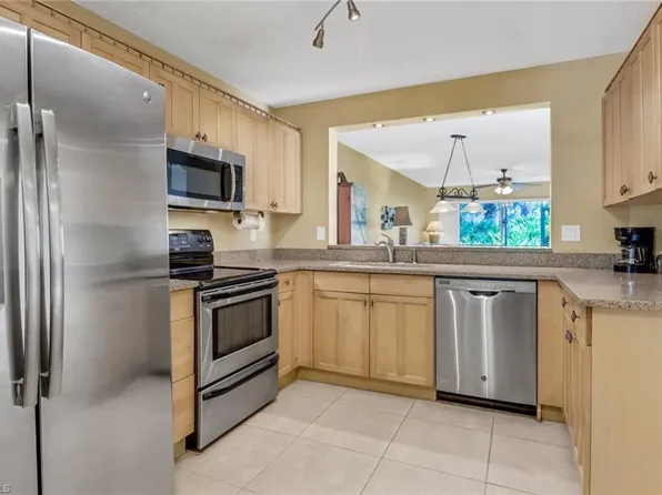 700 Landover CIR #104, NAPLES, FL 34104