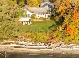 105 Madrona Rd, Southern Gulf Islands, BC V0N1P0