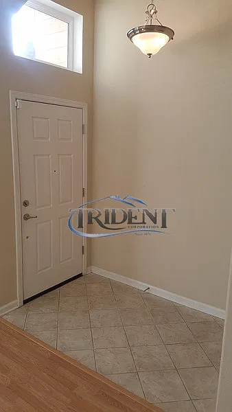 4 bed, 2129 sqft, $2,400 — Photo 2