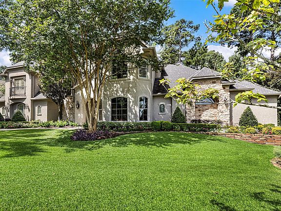 3rd image of 114 Fairwater Dr