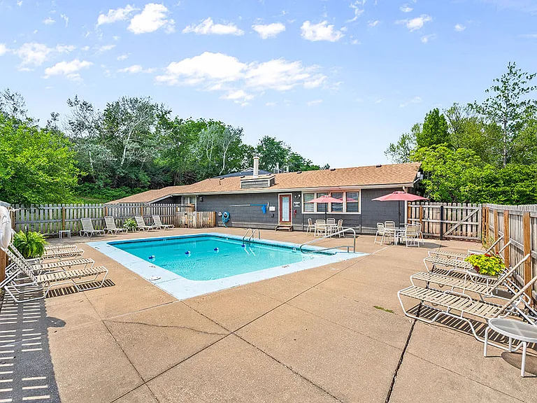 Sparkling Swimming Pool!