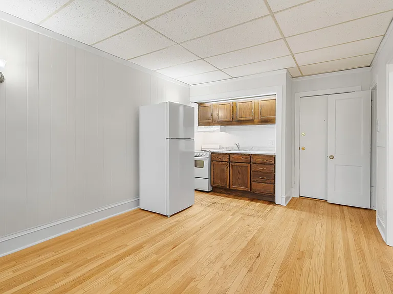 1440 W Howard St #3 — Photo 5