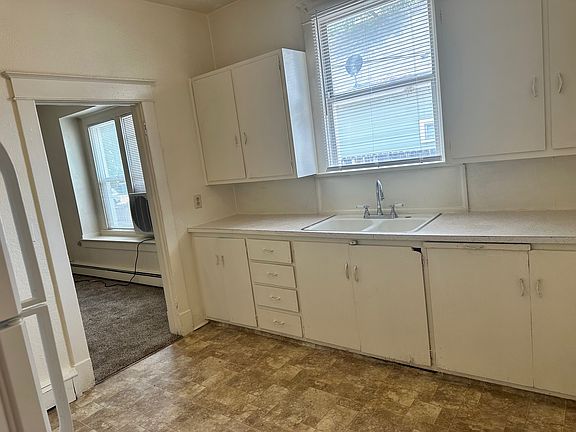 3rd image of 920 Colorado Ave #1