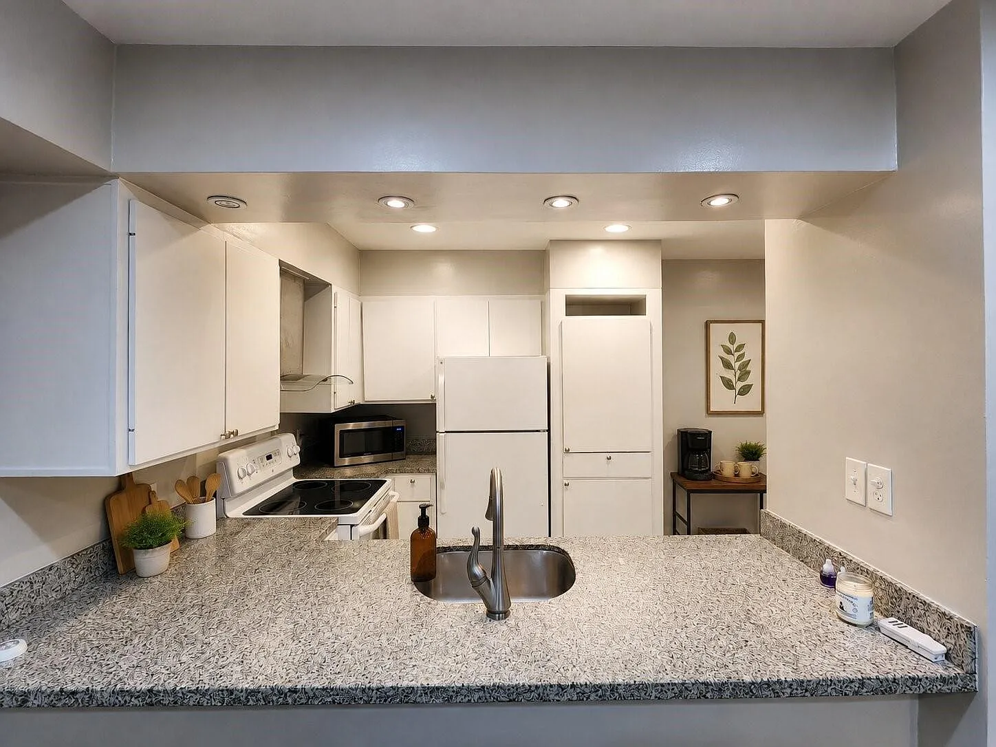 1 bed, 1.0 bath, 820 sqft, $1,200 — Photo 3