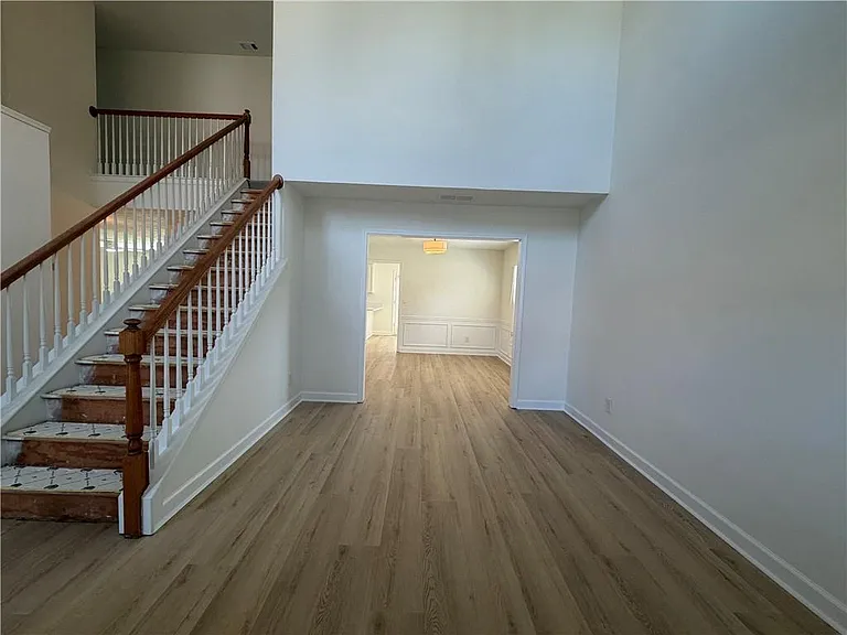 2845 Factor Walk Blvd — Photo 4