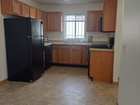 2nd image of 6274 Silver Fir St