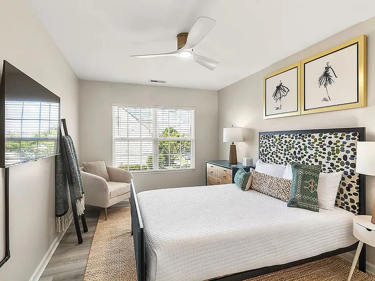 101 Roundhouse Ln — Photo 34