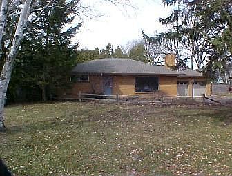 2nd image of 3743 South Blvd