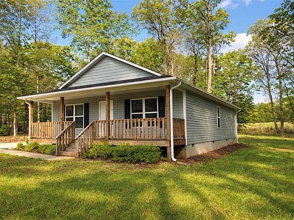 2nd image of 831 Briggs Rd