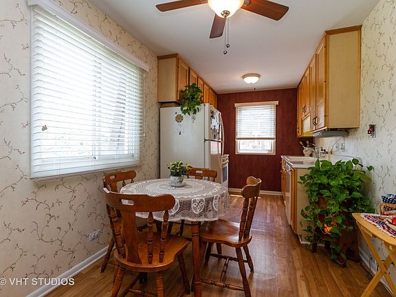 5th image of 10720 S Kilpatrick Ave #301