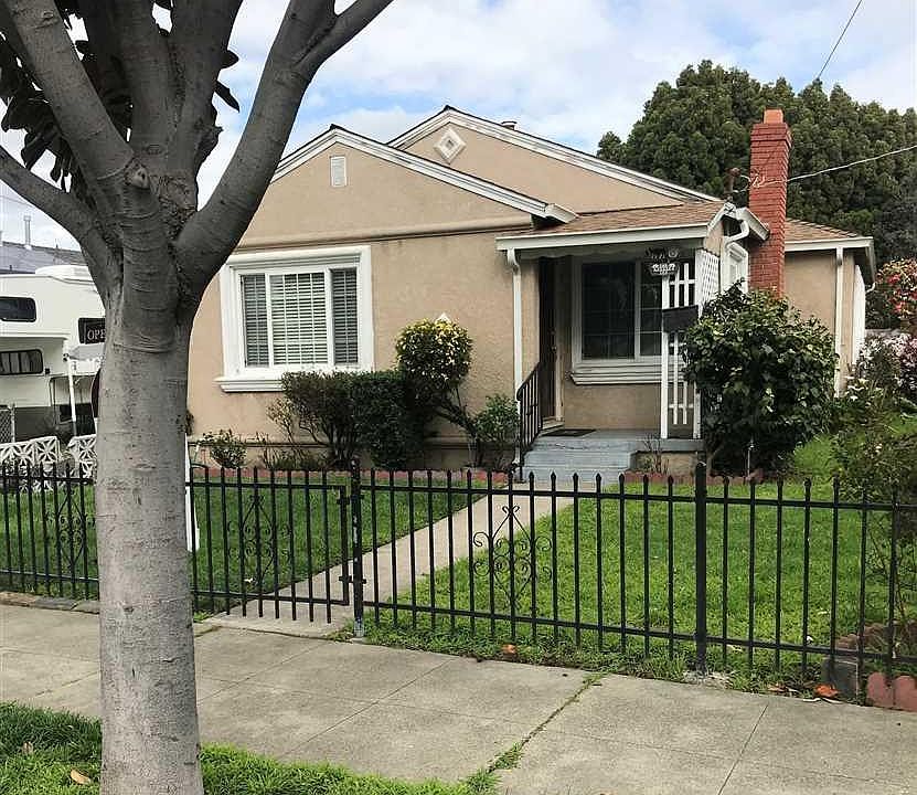 1st image of 708 Warden Ave