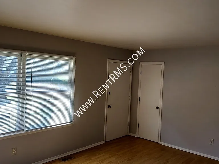 3757 SE Truman Ave — Photo 6