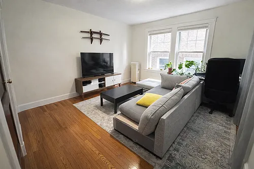 162 Summer St Photo 1