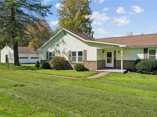 795 Bridge St, Stoystown, PA 15563