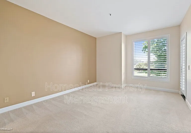 5895 Friars Rd #5211 — Photo 17