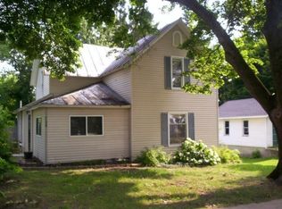 134 E State Rd, Grant, MI 49327