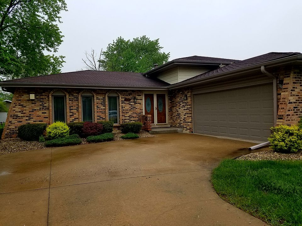 READY TO MOVE IN!!