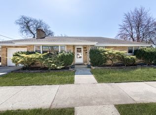 1921 Elm St, Park Ridge, IL 60068