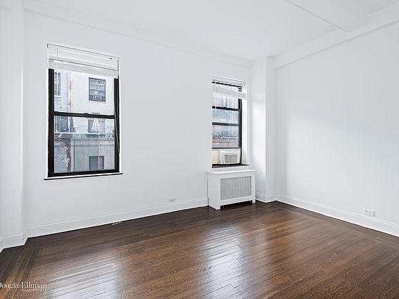 3rd image of 115 W 73rd St APT 4A