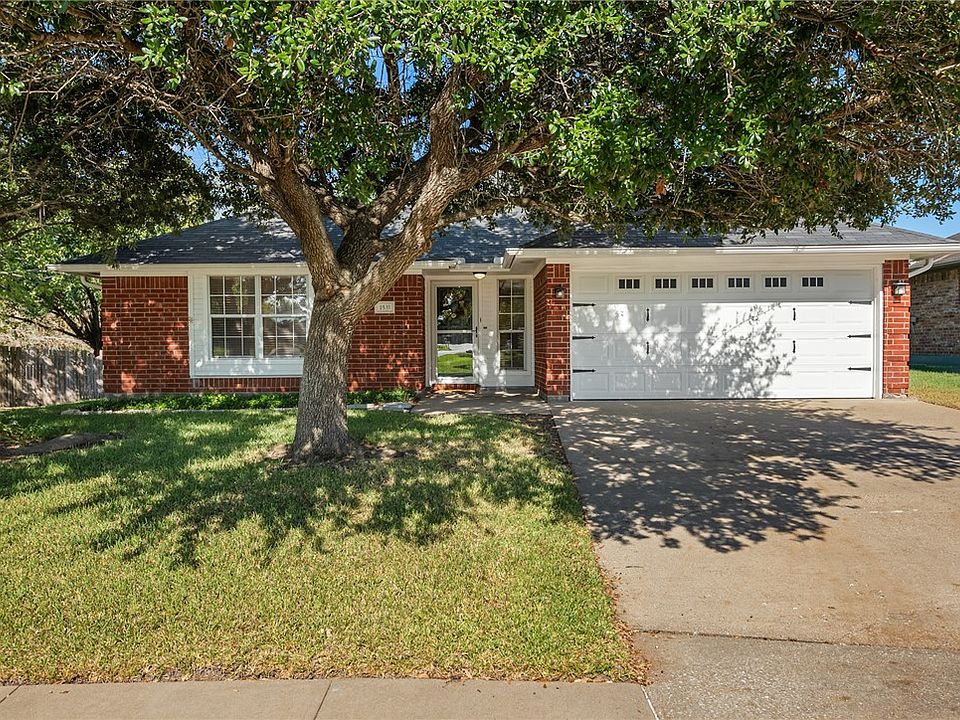 1st image of 1531 Strasburg Cir