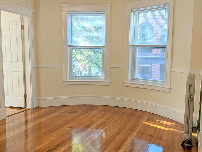 18 Sanborn Ave #4 — Photo 10
