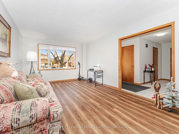 4th image of 260 Old Orchard Cir