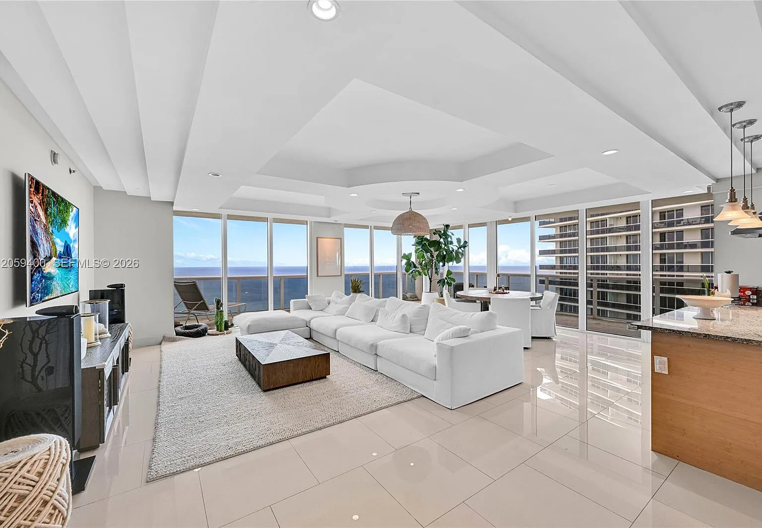 Beach Club Three Condo — Photo 2