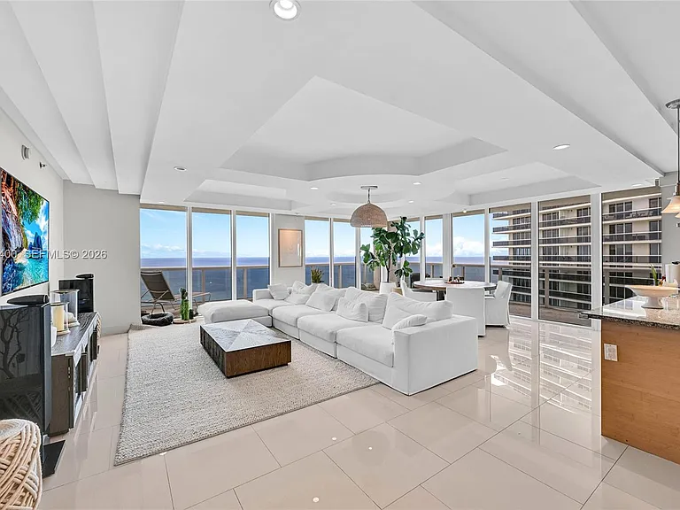 1800 S Ocean Dr #4304 — Photo 2