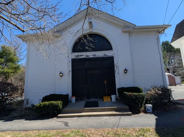 240 S Main St, Uxbridge, MA 01569