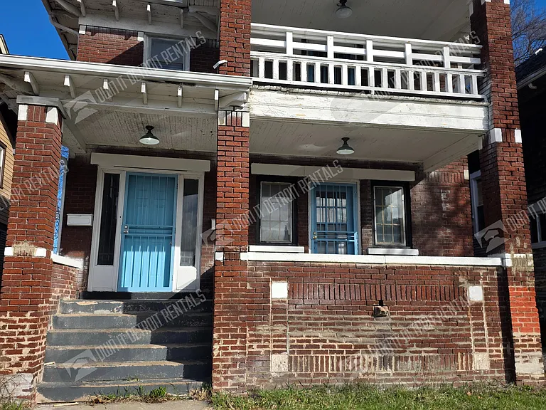 2982 Vicksburg St — Photo 1