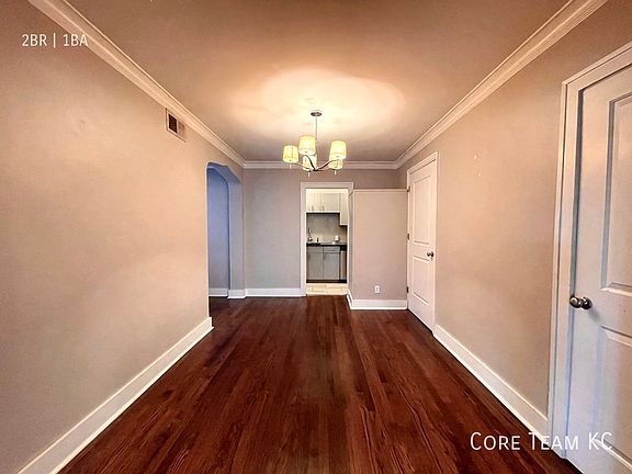 5th image of 710 W 48th St #202
