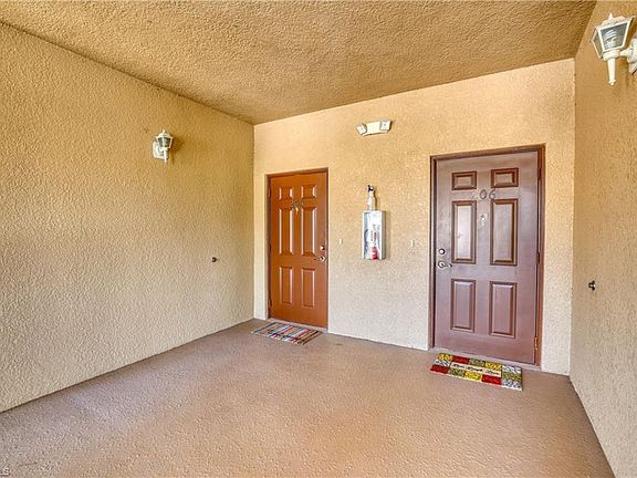 2nd image of 1096 Winding Pines Cir Unit 1-205