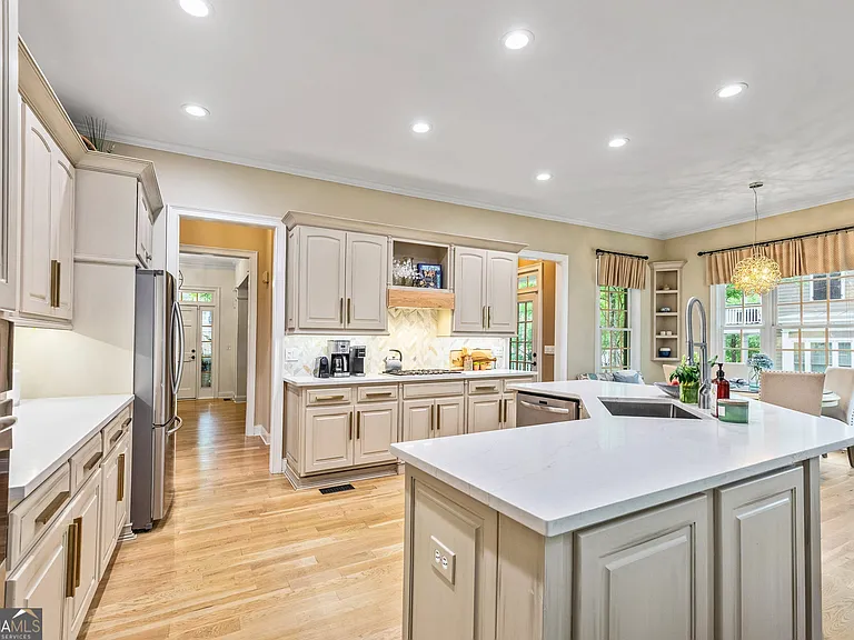 125 N Cove Dr — Photo 28