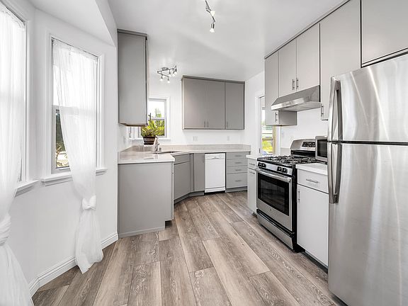 4th image of 12957 Rubens Ave