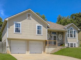 1550 S 105th St, Edwardsville, KS 66111