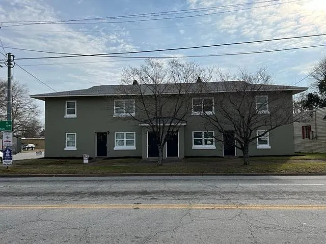 2 bed, 1045 sqft, $1,100 — Photo 1