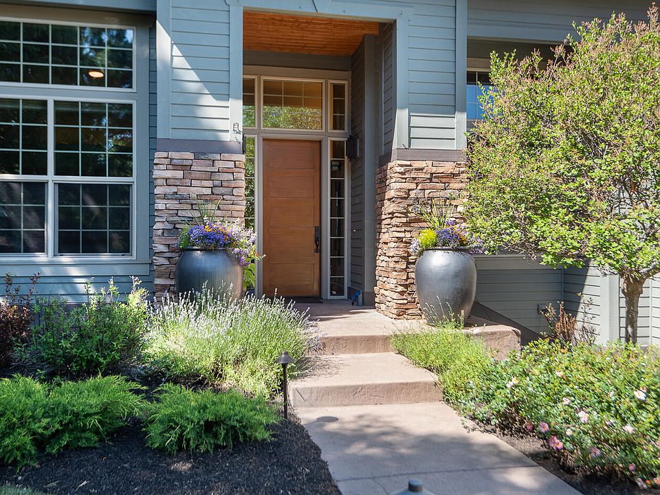 606 NW Powell Butte Loop, Bend, OR 97703 Zillow