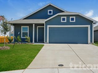 3016 Yellow Buckeye Dr, Fort Worth, TX 76140