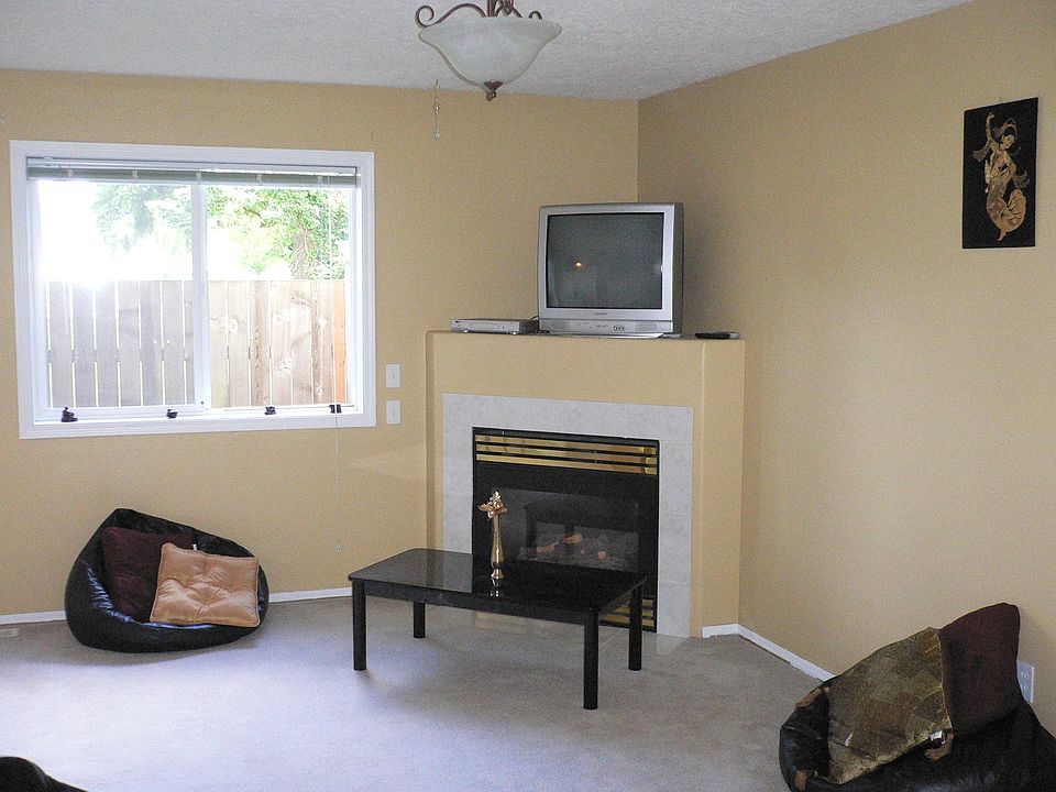 2nd image of 17025 SE Ankeny St