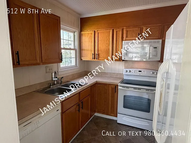 512 W 8th Ave — Photo 7