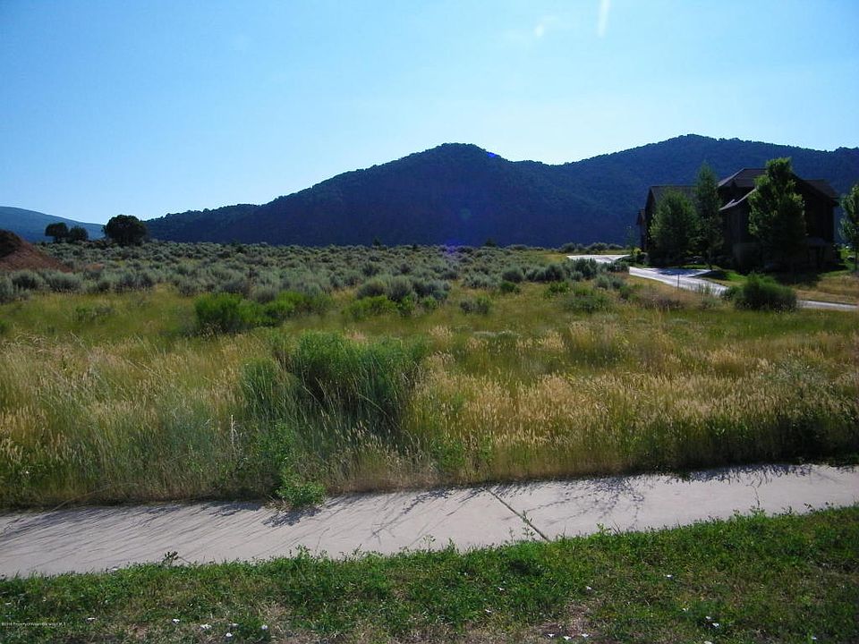 1st image of 208 Red Cliff Cir