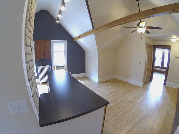 3rd image of 1486 Hague Ave