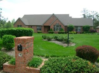 24 Greenwood Pl, Paducah, KY 42003