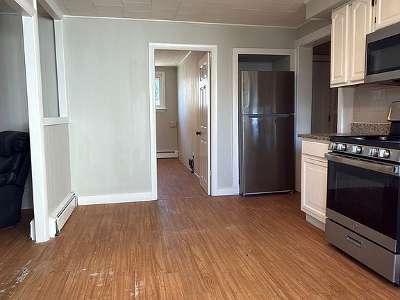 2nd image of 18 Lincoln Ave #1