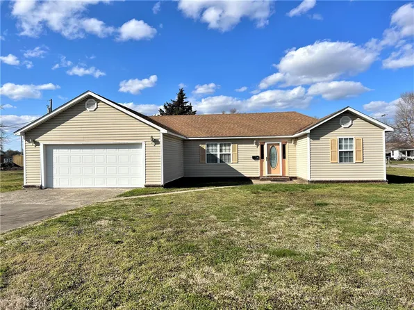 200 W 18th St, Caruthersville, MO 63830